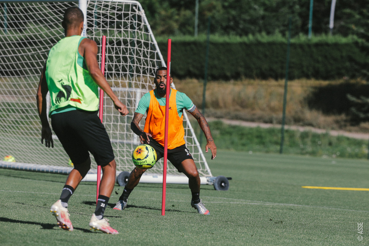 Yann M'Vila