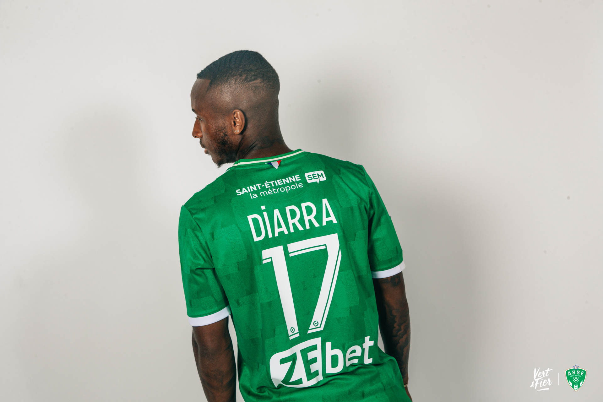 Mercato - Les premières photos de Stéphane Diarra en Vert