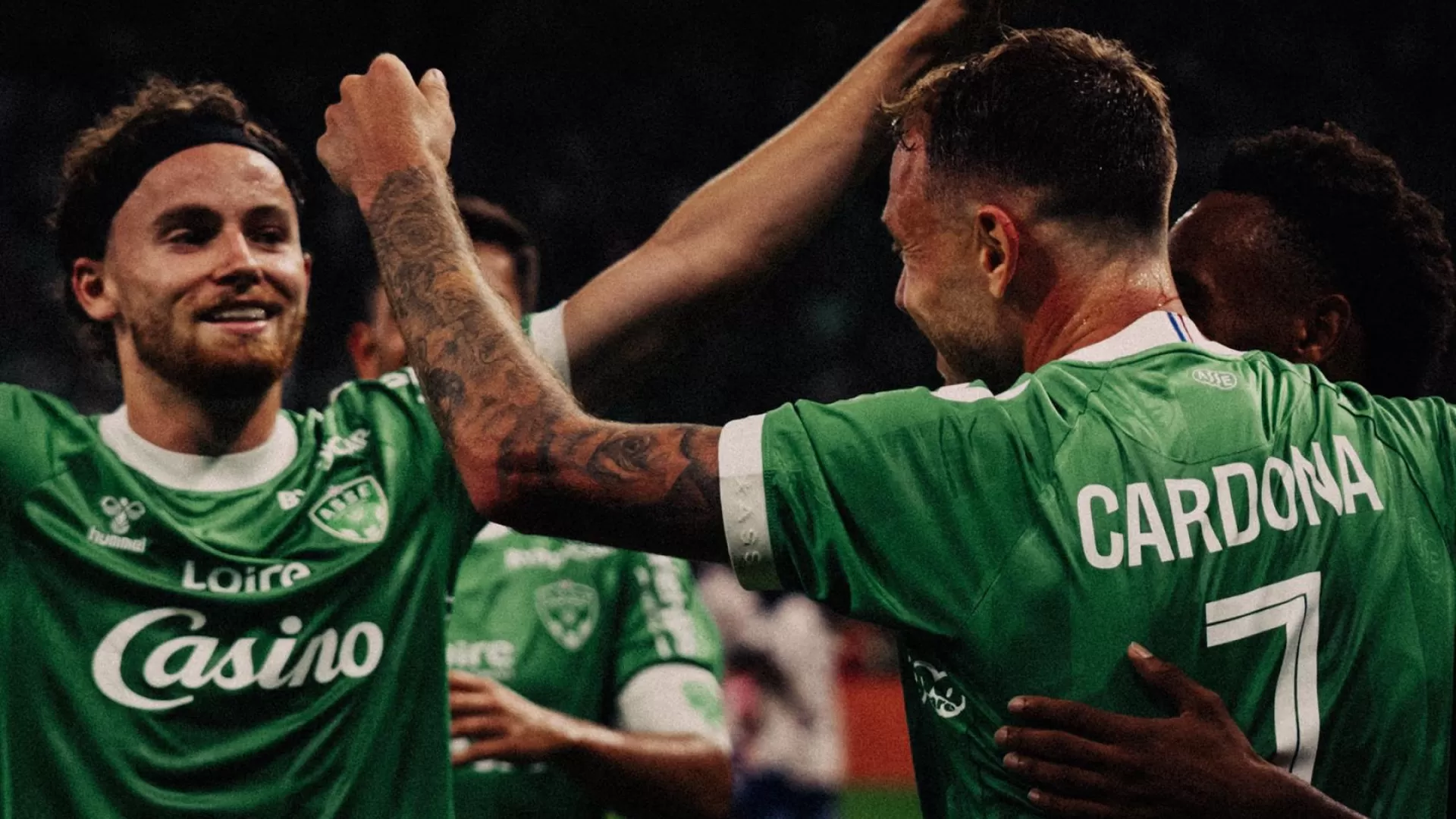 Les trois buts st&eacute;phanois vus de la pelouse !