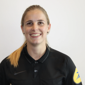 Victoria Beyer au sifflet