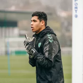 Nabil Ouennas avec les U23 Algériens