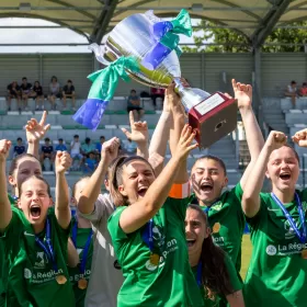 Les Vertes conservent leur titre en Coupe LAuRA !