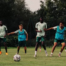 Inside avec le groupe r&eacute;serve avant la reprise du championnat 