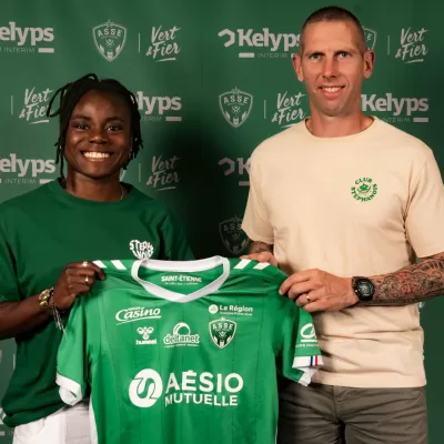 Belgian striker Welma Fon goes green!