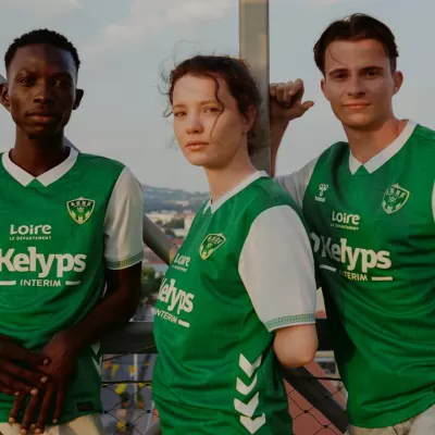 L'ASSE et hummel dévoilent, avec la Cité du design, le maillot domicile 2025-2026 !