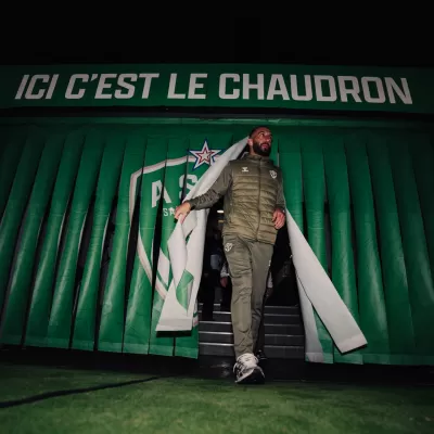 Irvin Cardona titulaire, la composition des Verts