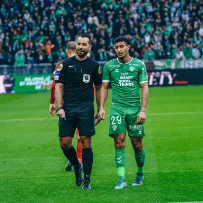 Aur&eacute;lien Petit au sifflet