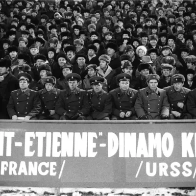 Touch&eacute;s, pas coul&eacute;s...