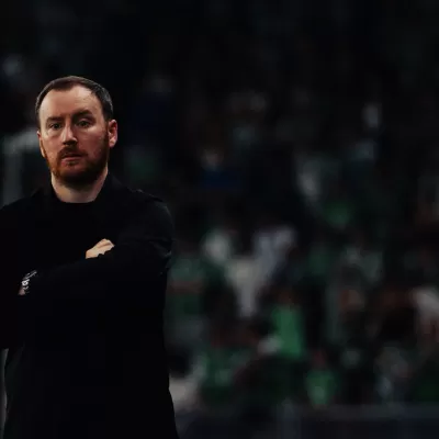 Ian Cathro : "Les joueurs travaillent ensemble !"