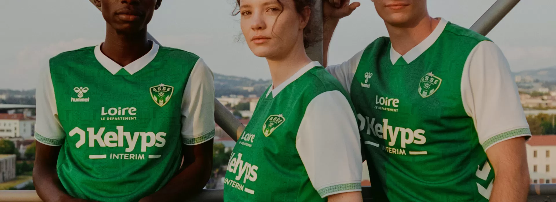 L'ASSE et hummel dévoilent, avec la Cité du design, le maillot domicile 2025-2026 !