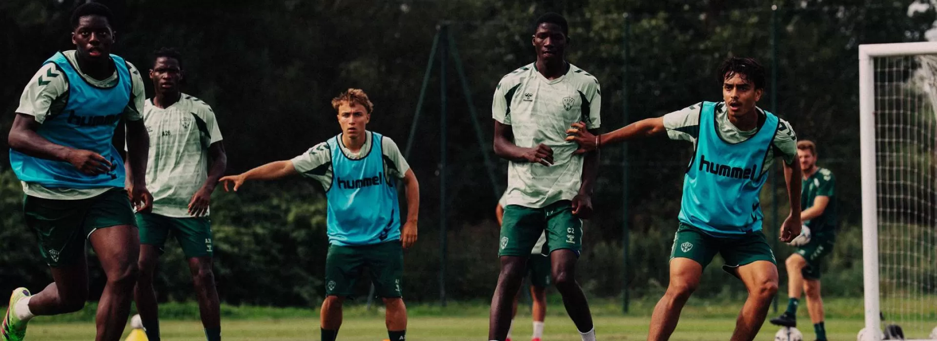 Inside avec le groupe r&eacute;serve avant la reprise du championnat 